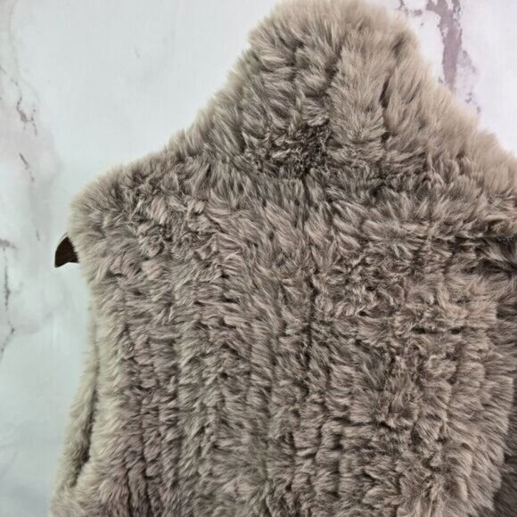 Soft Surroundings Vest Women Small Brown Taupe Faux Fur Jenai Knit Gilet Fleece - Picture 7 of 10